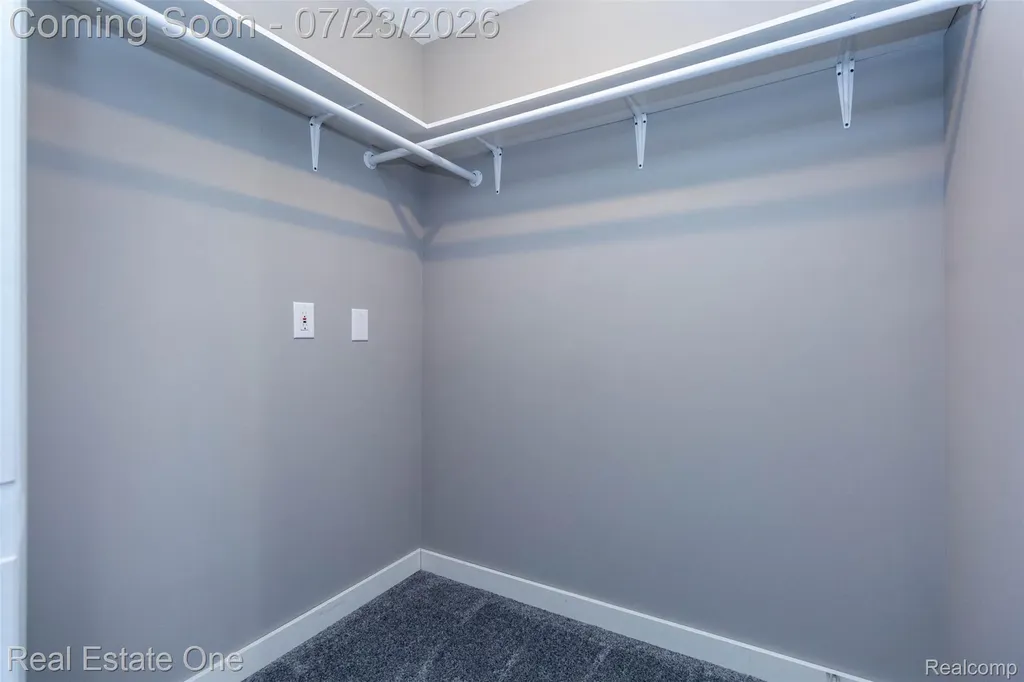 7354 N Shaker Drive Waterford Charter Township MI 48327
