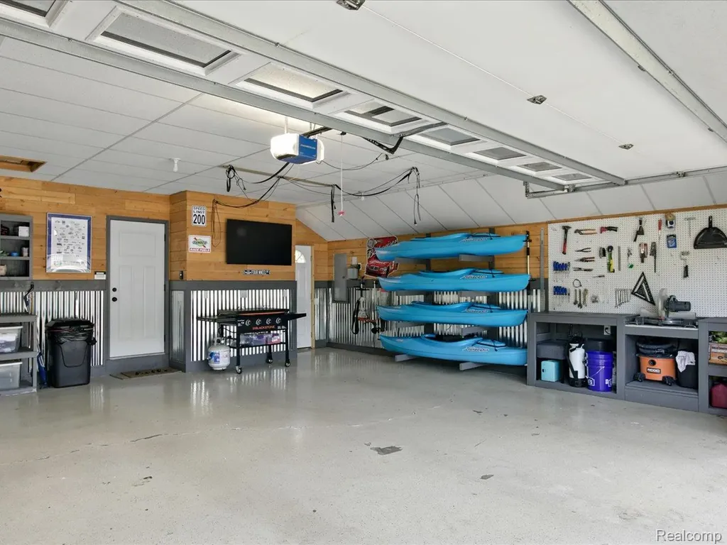 4405 North River Road Fort Gratiot Charter Township MI 48059