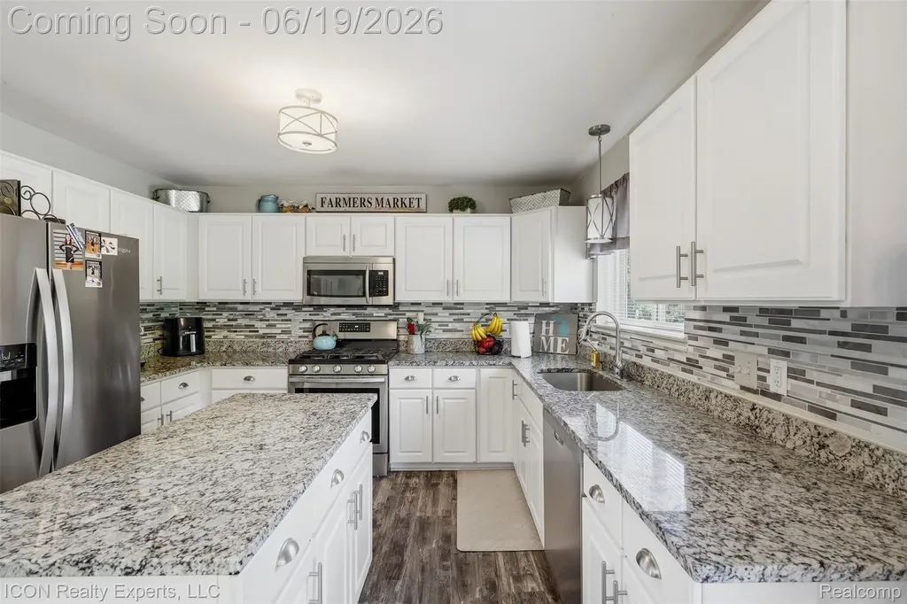 2100 Ore Creek Lane Brighton Township MI 48114