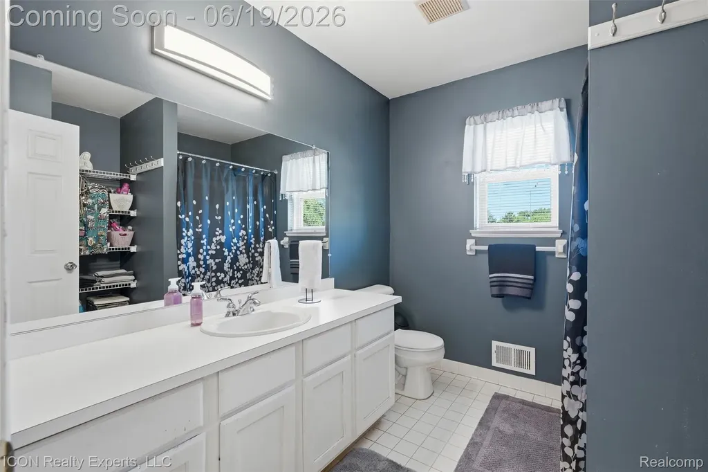 2100 Ore Creek Lane Brighton Township MI 48114