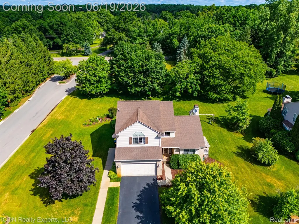 2100 Ore Creek Lane Brighton Township MI 48114