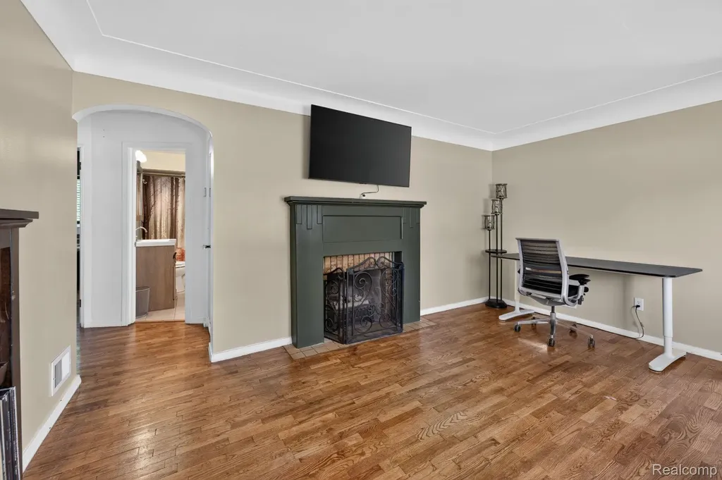 7077 Frances Road Flushing Charter Township MI 48433