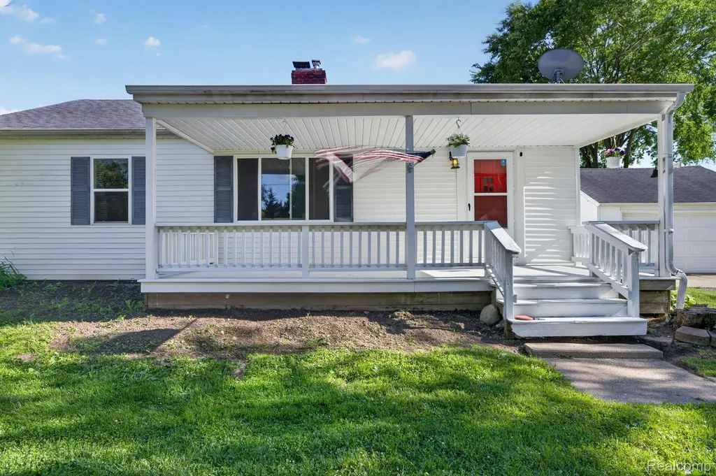 7077 Frances Road Flushing Charter Township MI 48433