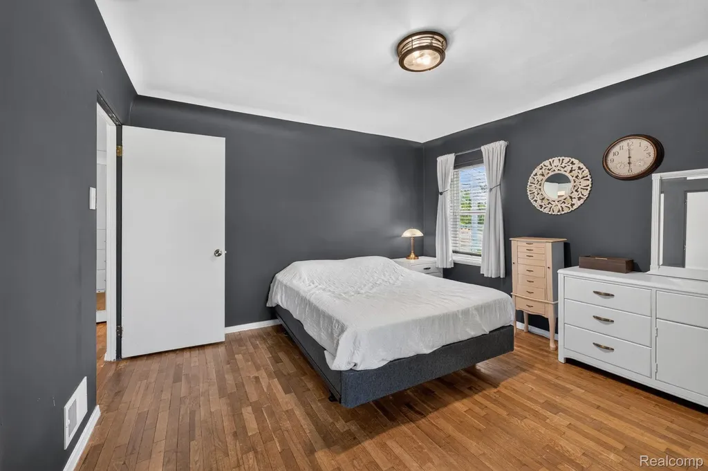 7077 Frances Road Flushing Charter Township MI 48433