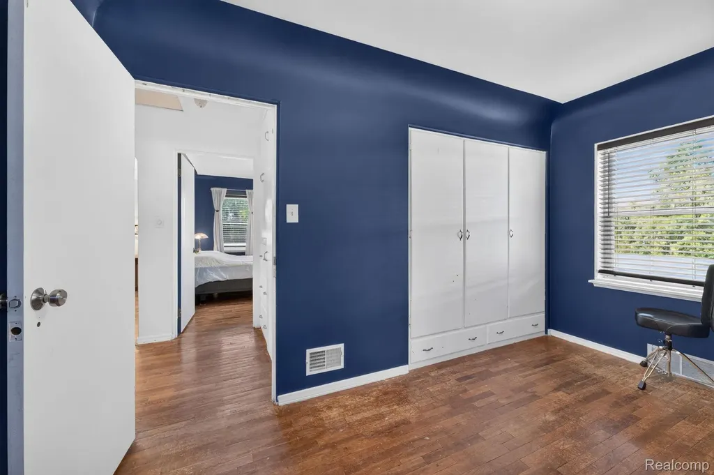 7077 Frances Road Flushing Charter Township MI 48433