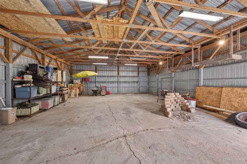 7077 Frances Road Flushing Charter Township MI 48433