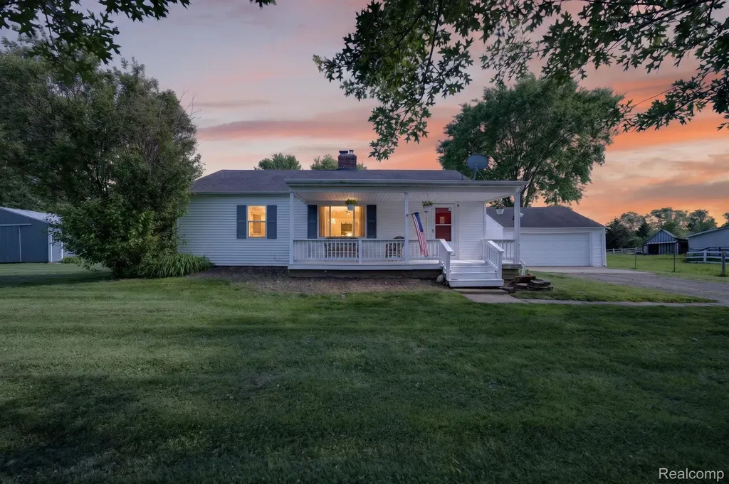 7077 Frances Road Flushing Charter Township MI 48433