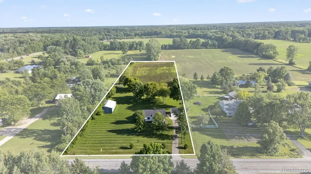 7077 Frances Road Flushing Charter Township MI 48433