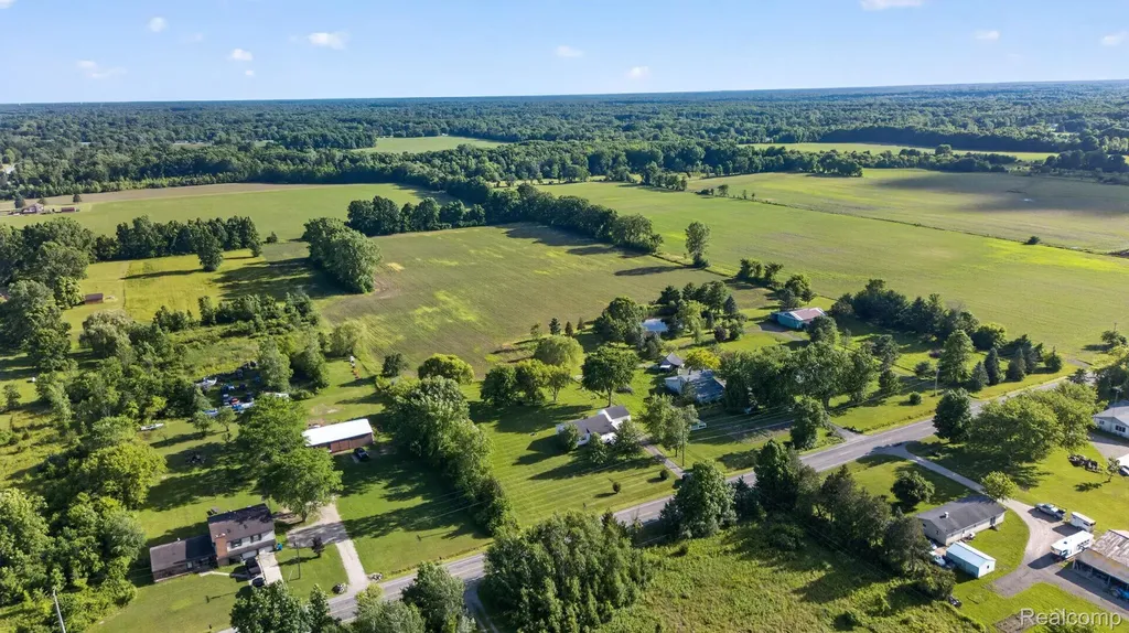 7077 Frances Road Flushing Charter Township MI 48433