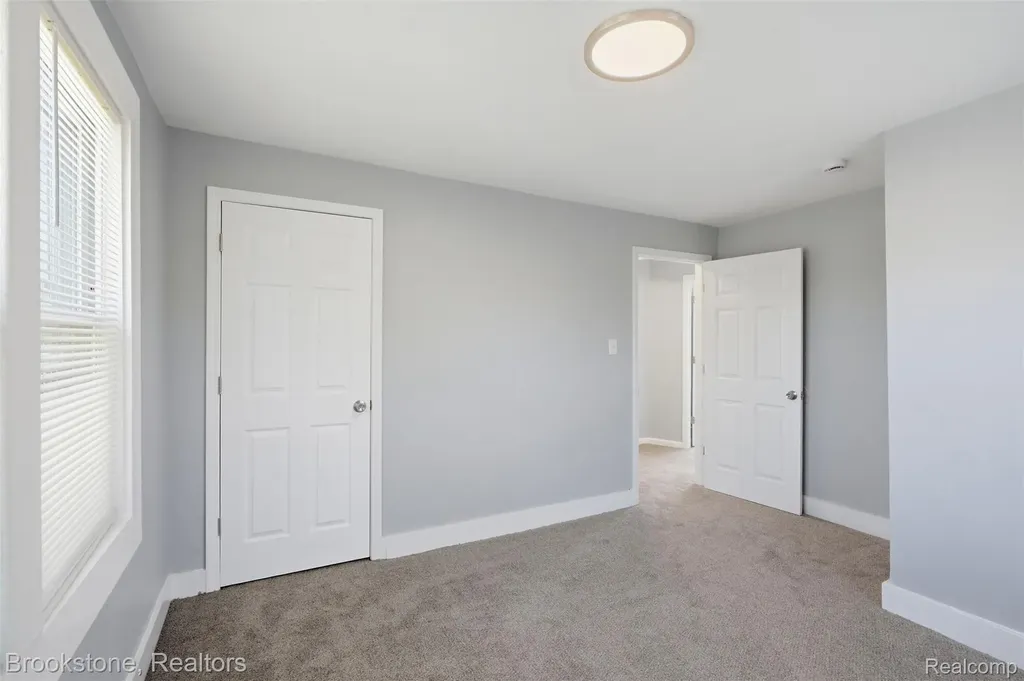 16909 Ardmore Street Detroit City MI 48235