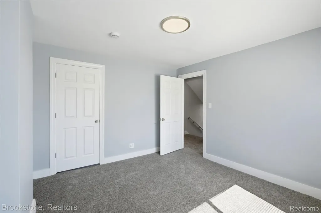 16909 Ardmore Street Detroit City MI 48235
