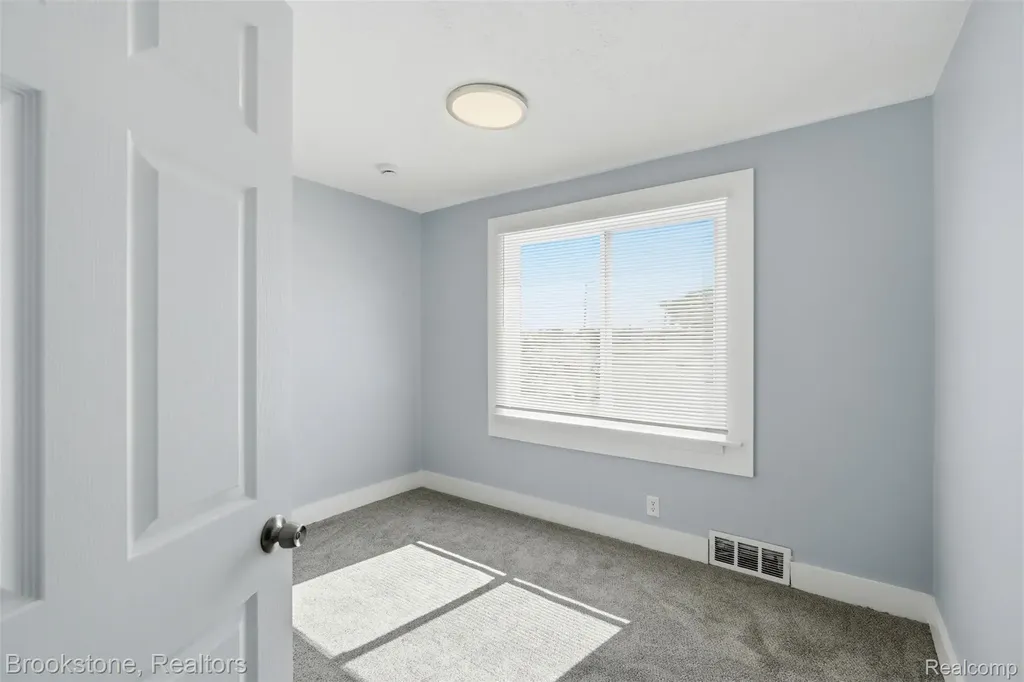16909 Ardmore Street Detroit City MI 48235