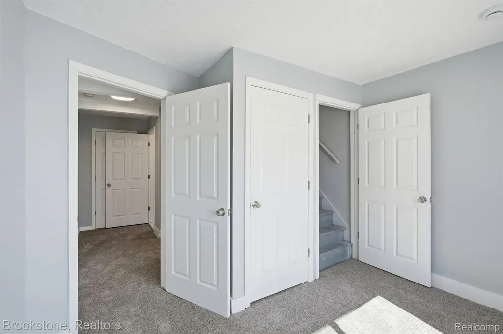 16909 Ardmore Street Detroit City MI 48235