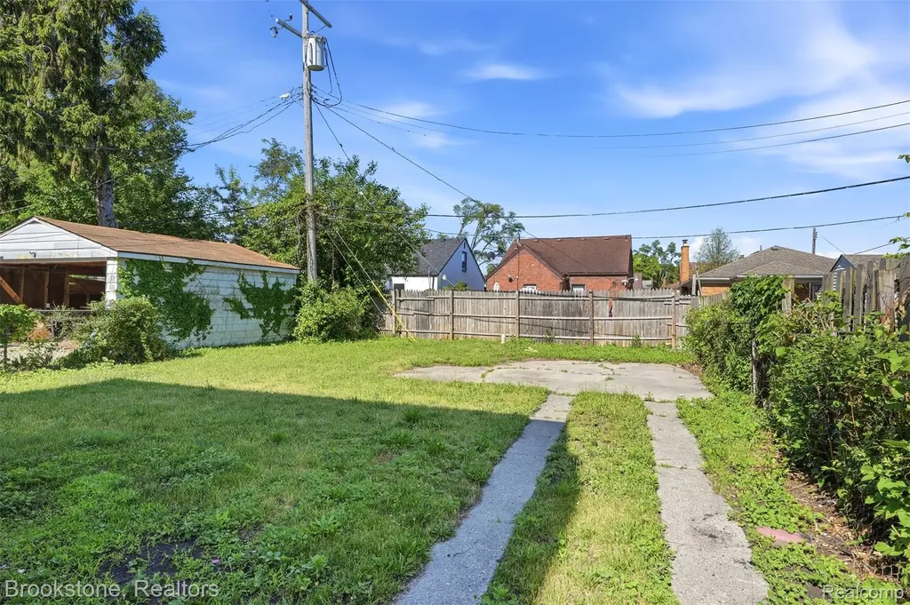 16909 Ardmore Street Detroit City MI 48235