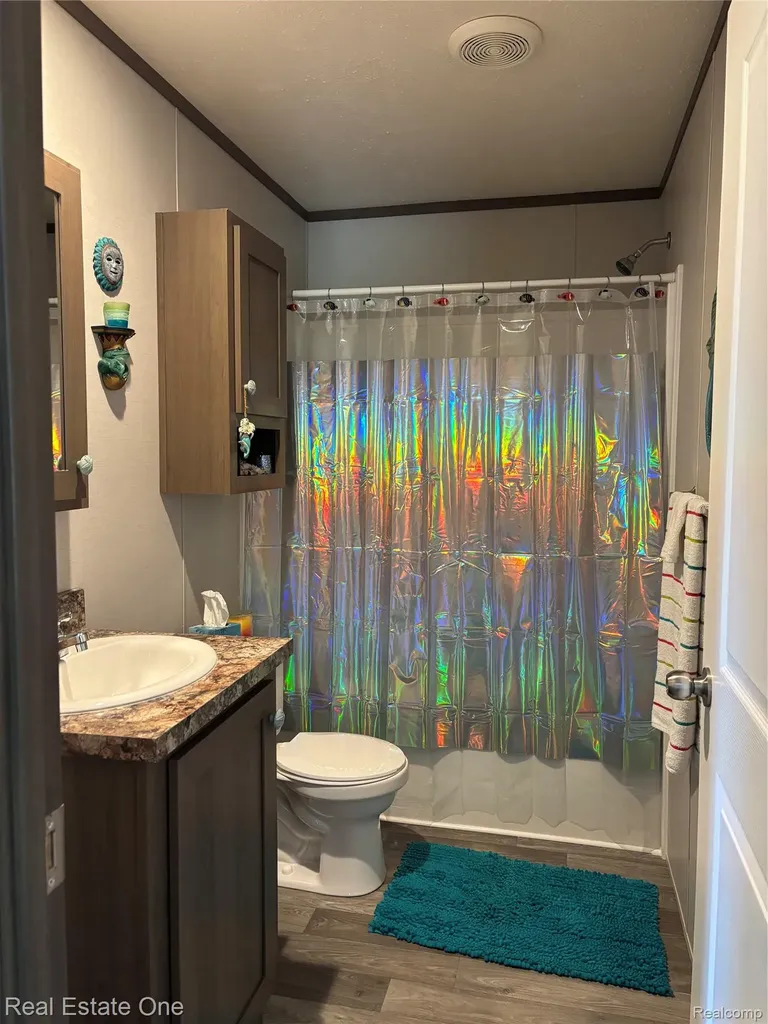 102 Sycamore Highland Charter Township MI 48357