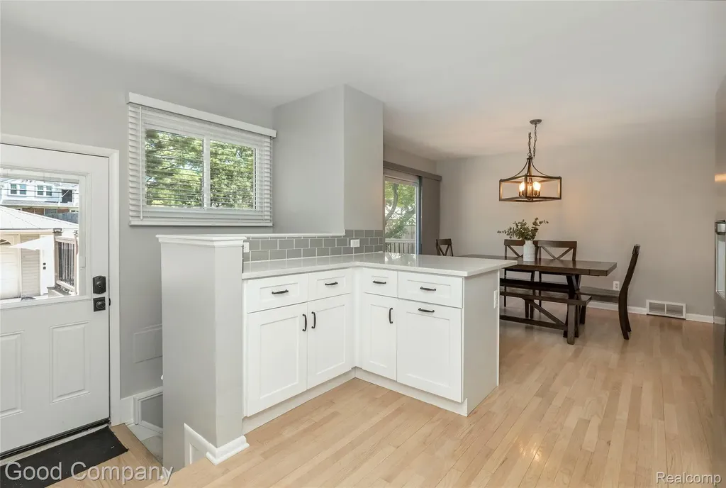 606 Magnolia Avenue Royal Oak City MI 48073