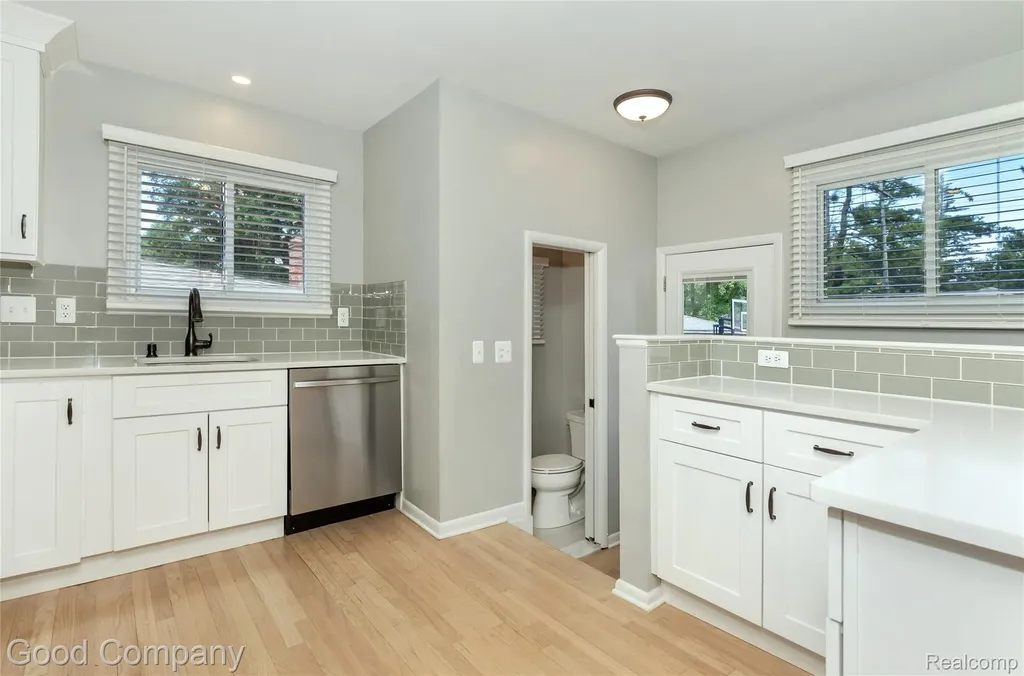 606 Magnolia Avenue Royal Oak City MI 48073