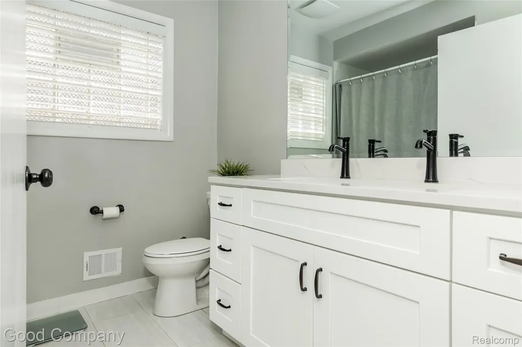 606 Magnolia Avenue Royal Oak City MI 48073