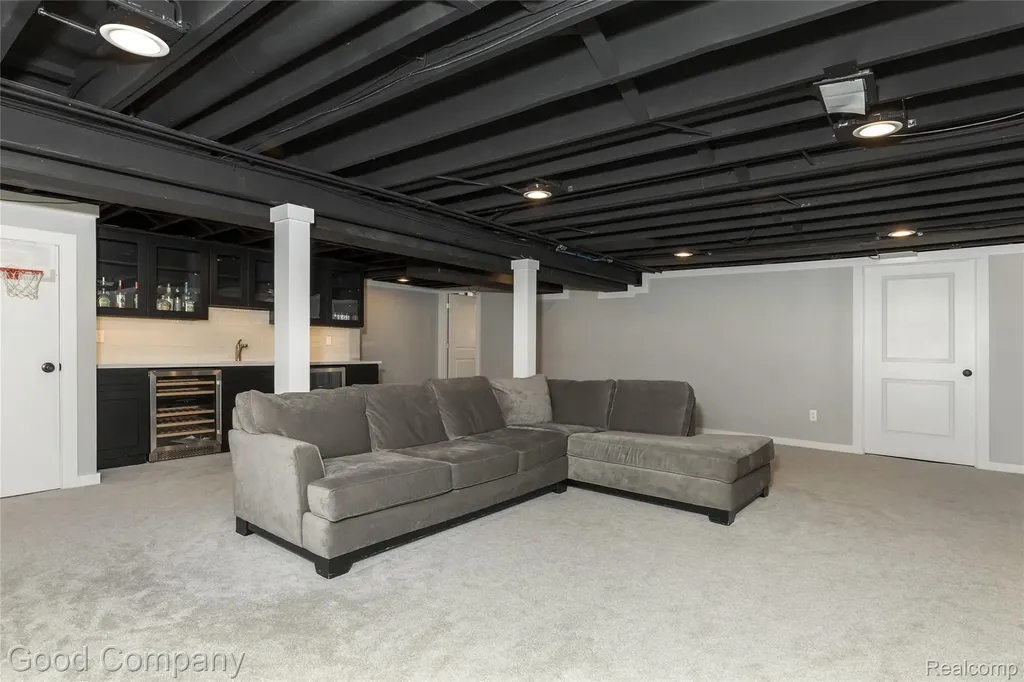 606 Magnolia Avenue Royal Oak City MI 48073