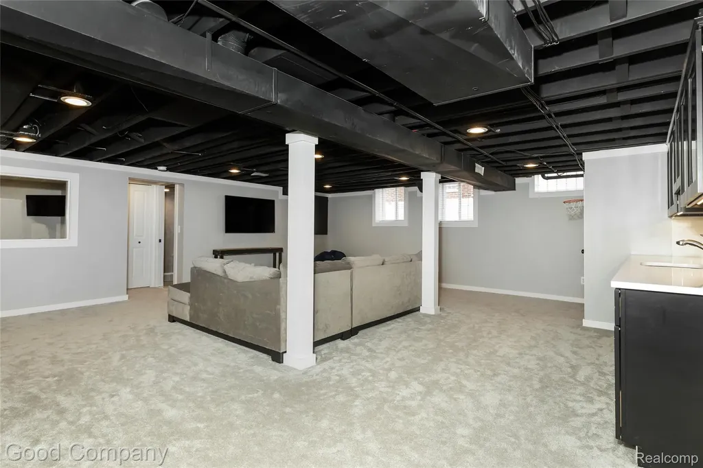 606 Magnolia Avenue Royal Oak City MI 48073