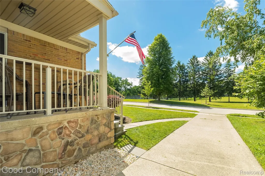 606 Magnolia Avenue Royal Oak City MI 48073