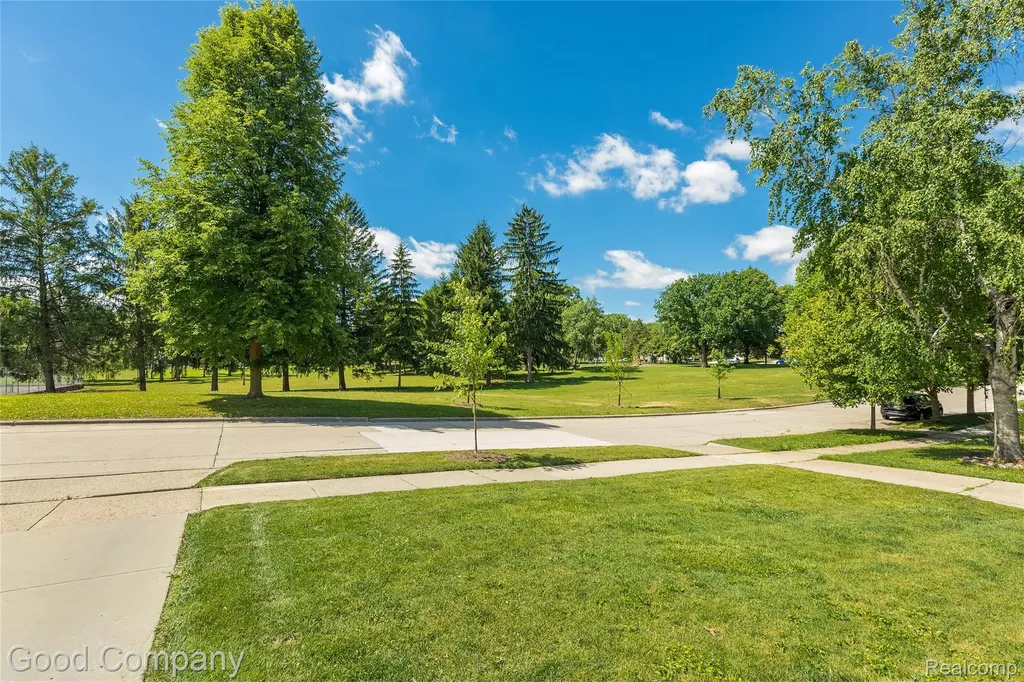 606 Magnolia Avenue Royal Oak City MI 48073