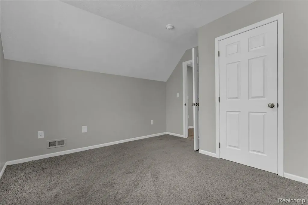 8247 Ellsworth Street Detroit City MI 48238