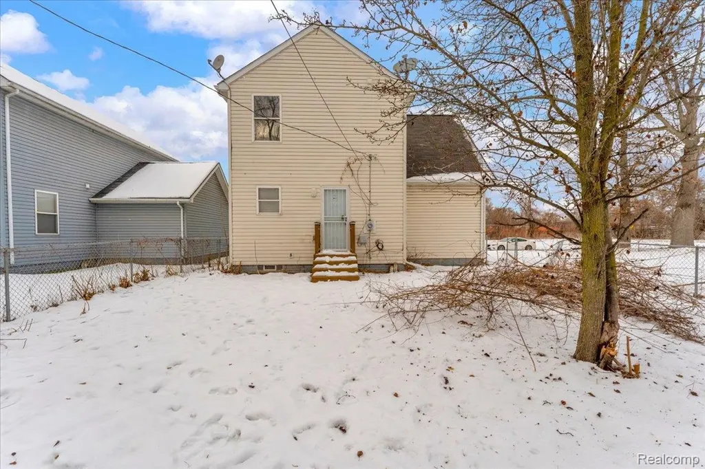 8247 Ellsworth Street Detroit City MI 48238