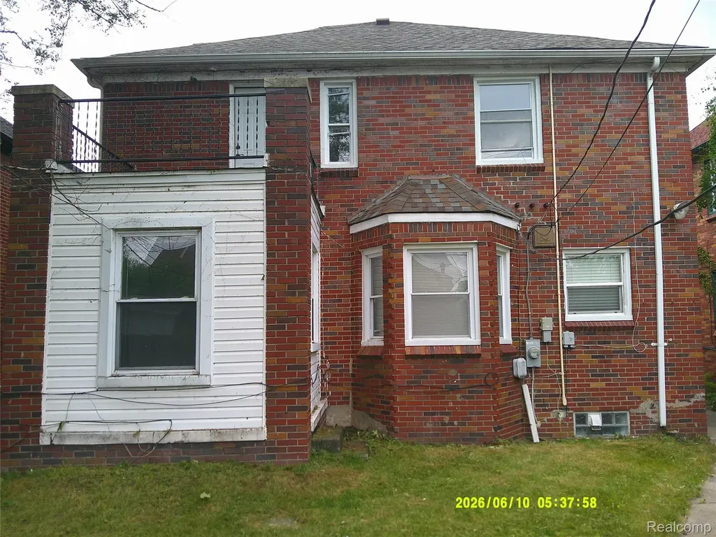 17158 Santa Barbara Drive Detroit City MI 48221
