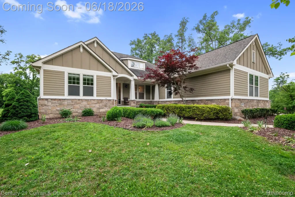 34225 Thornbrook Drive Farmington Hills City MI 48335
