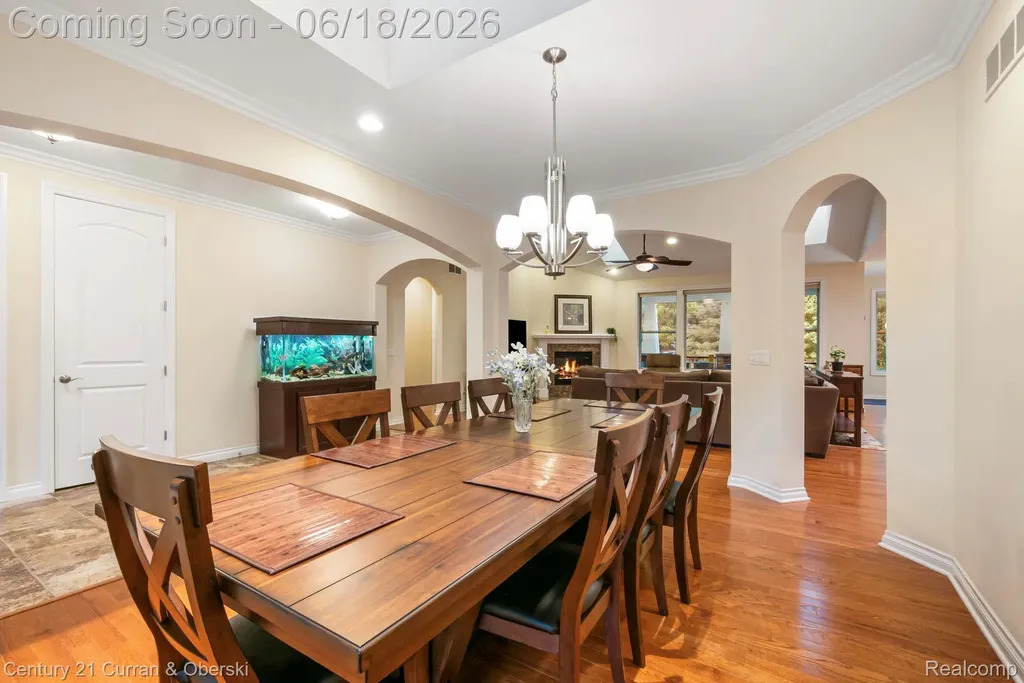 34225 Thornbrook Drive Farmington Hills City MI 48335