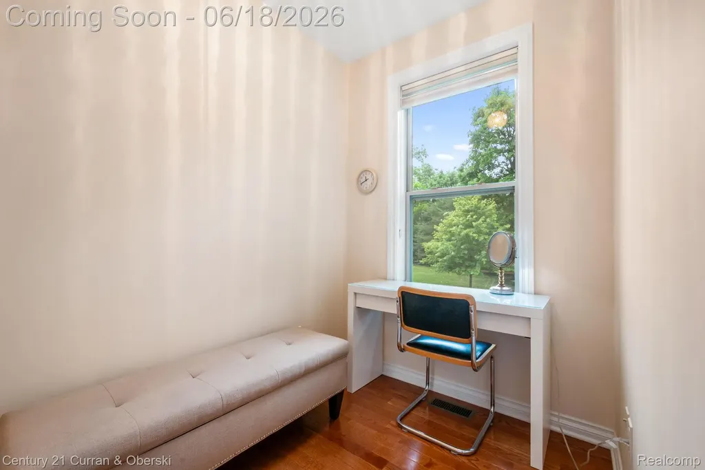 34225 Thornbrook Drive Farmington Hills City MI 48335
