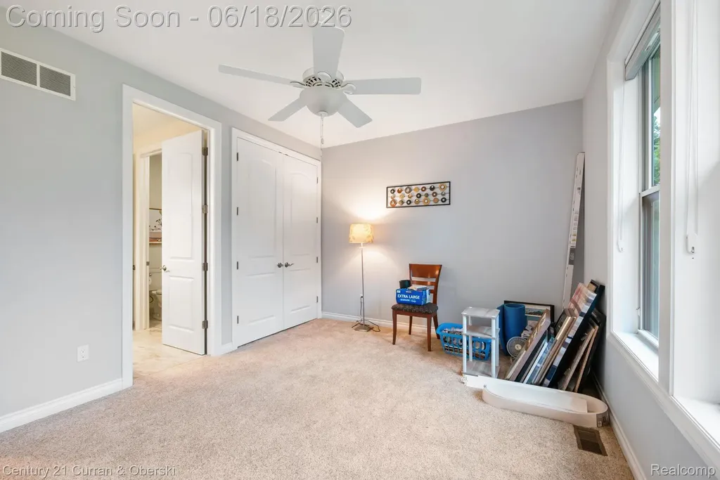 34225 Thornbrook Drive Farmington Hills City MI 48335