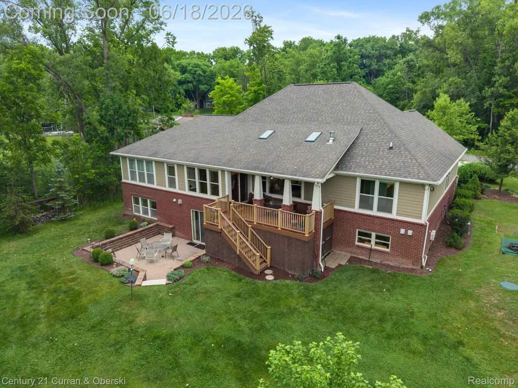 34225 Thornbrook Drive Farmington Hills City MI 48335