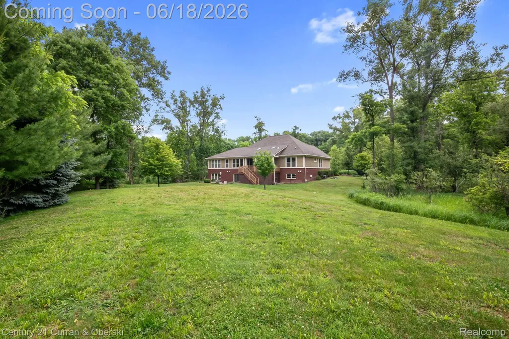 34225 Thornbrook Drive Farmington Hills City MI 48335