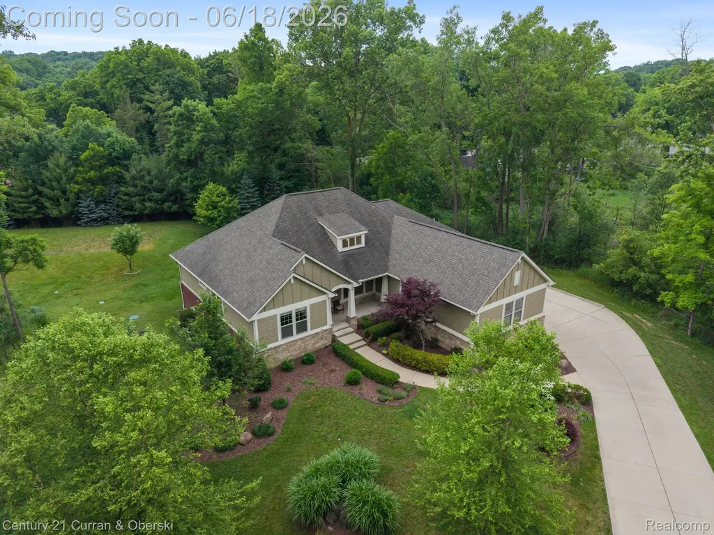 34225 Thornbrook Drive Farmington Hills City MI 48335
