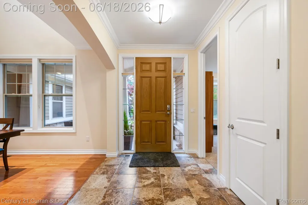 34225 Thornbrook Drive Farmington Hills City MI 48335