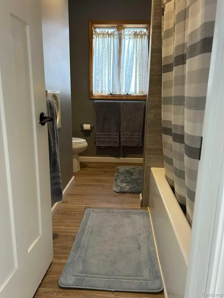 3274 Lakeview Drive Highland Charter Township MI 48356