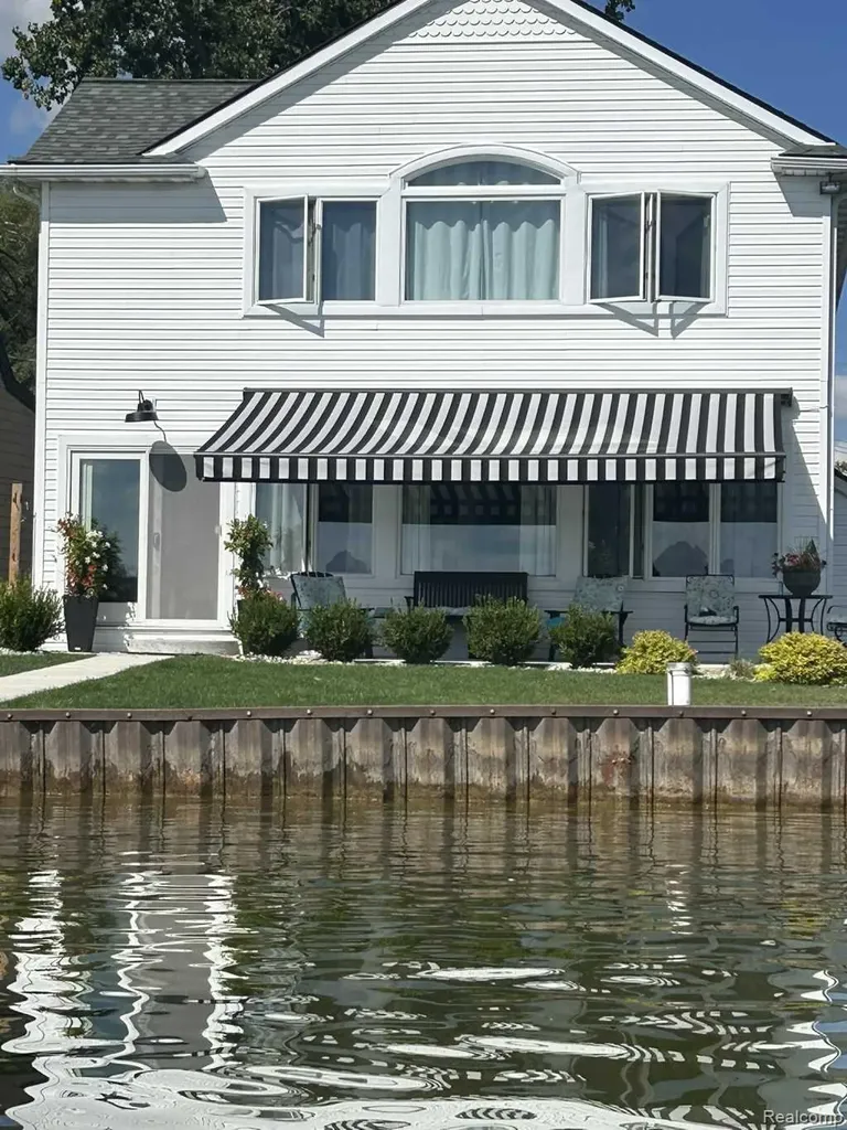 3274 Lakeview Drive Highland Charter Township MI 48356
