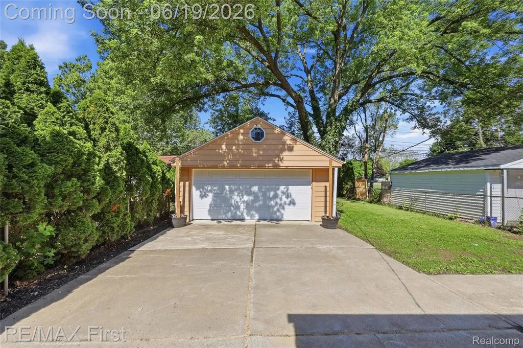 3250 Alice Street Dearborn City MI 48124