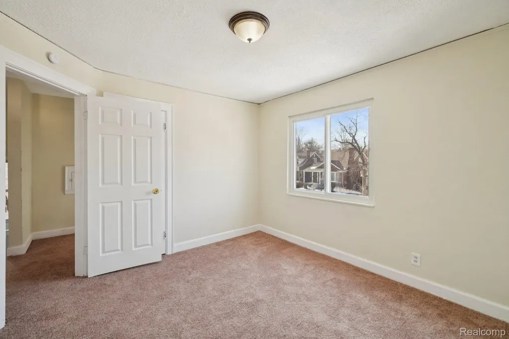 18238 Santa Rosa Drive Detroit City MI 48221