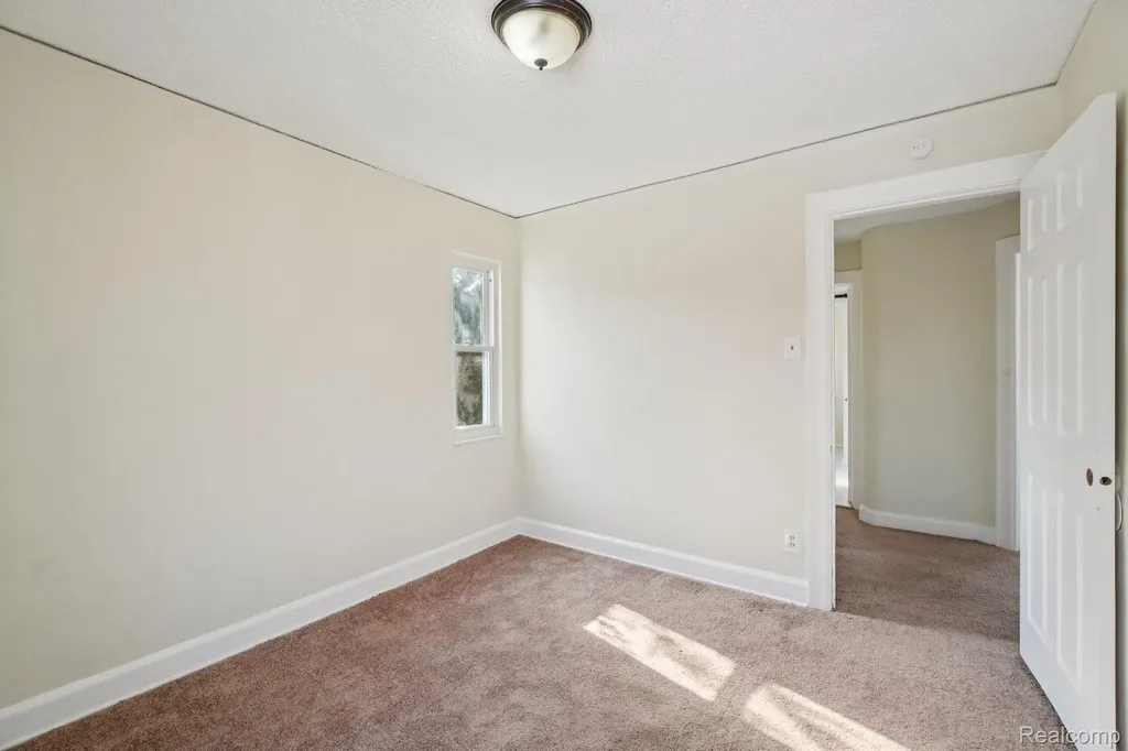 18238 Santa Rosa Drive Detroit City MI 48221
