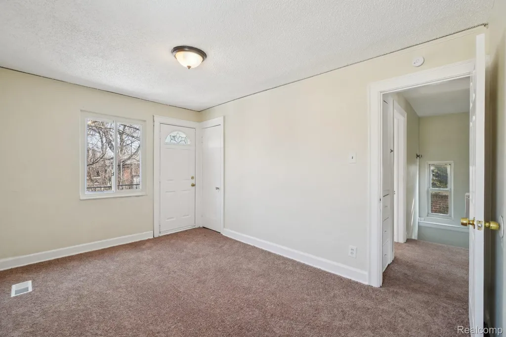 18238 Santa Rosa Drive Detroit City MI 48221