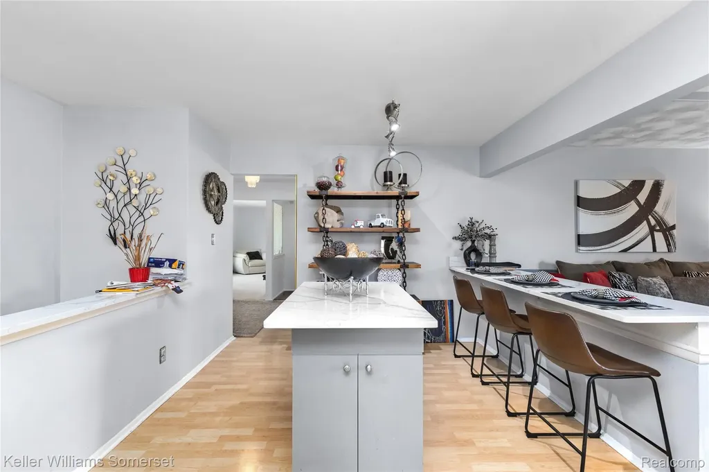 14154 Fenton Redford Charter Township MI 48239