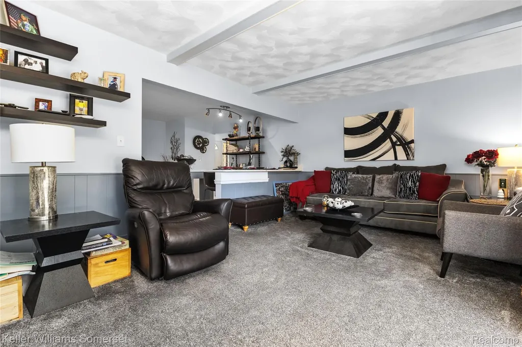 14154 Fenton Redford Charter Township MI 48239