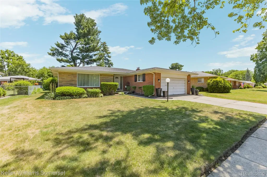 14154 Fenton Redford Charter Township MI 48239