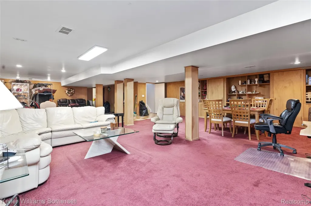 14154 Fenton Redford Charter Township MI 48239