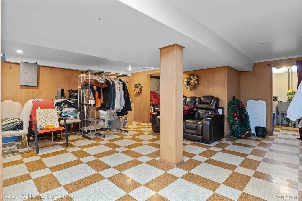 14154 Fenton Redford Charter Township MI 48239