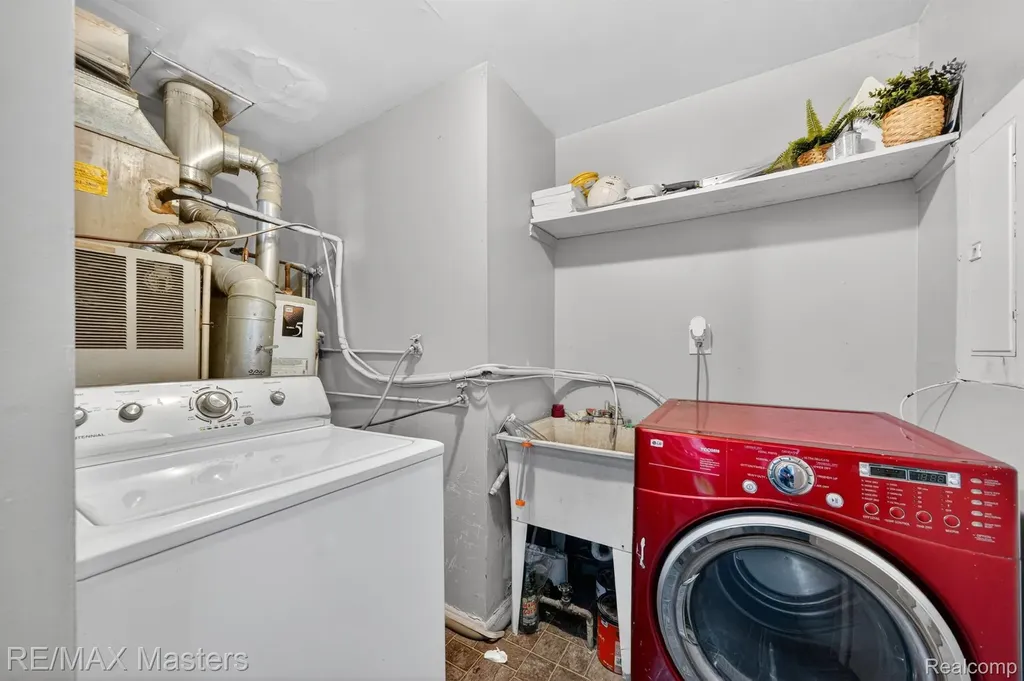 5901 Ziegler Street Taylor City MI 48180