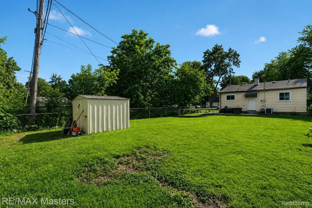 5901 Ziegler Street Taylor City MI 48180